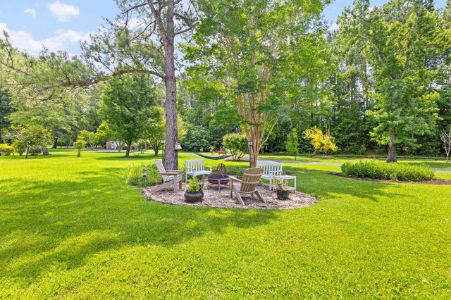 5259 Angelica Circle, Awendaw, SC 29429