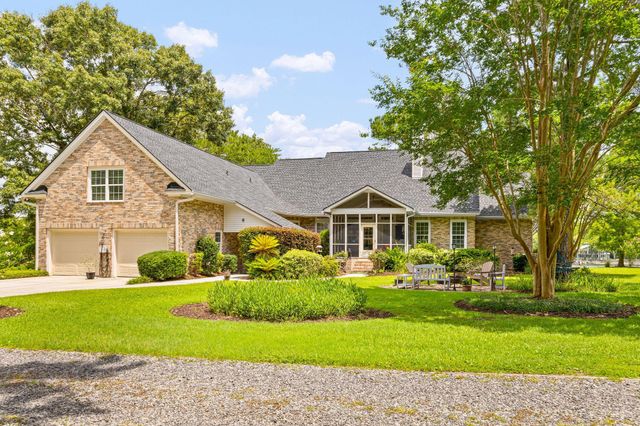 5259 Angelica Circle, Awendaw, SC 29429
