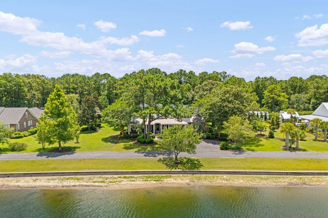 5259 Angelica Circle, Awendaw, SC 29429