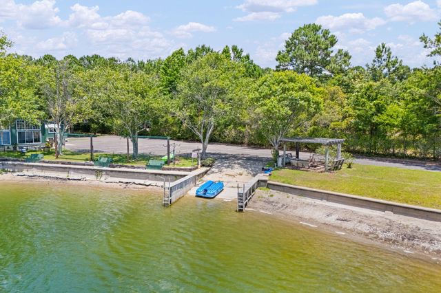 5259 Angelica Circle, Awendaw, SC 29429