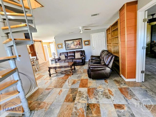 132 River Road, Midway, GA 31320