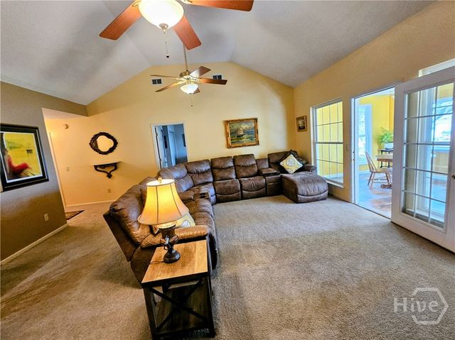 132 River Road, Midway, GA 31320