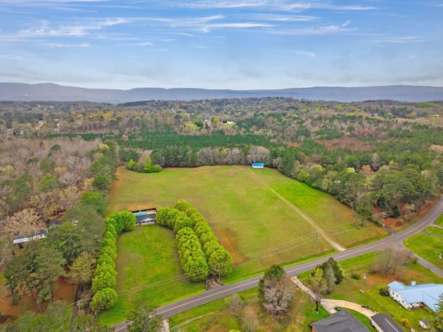 932 Johnson Road, Chickamauga, GA 30707