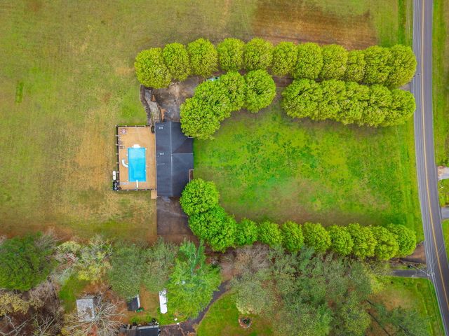 932 Johnson Road, Chickamauga, GA 30707