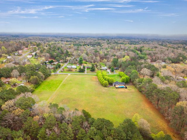 932 Johnson Road, Chickamauga, GA 30707