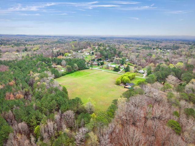 932 Johnson Road, Chickamauga, GA 30707