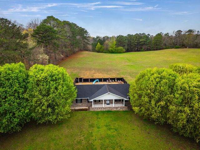 932 Johnson Road, Chickamauga, GA 30707