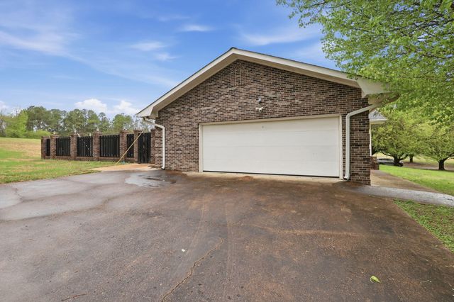 932 Johnson Road, Chickamauga, GA 30707