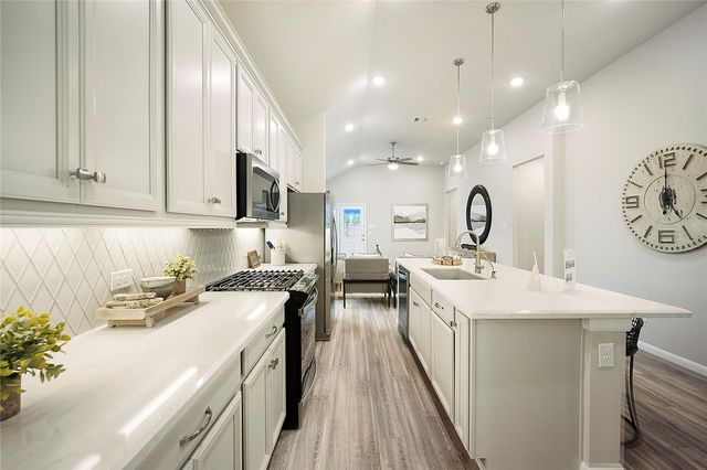 2027 Forest Stream Way, Conroe, TX 77304