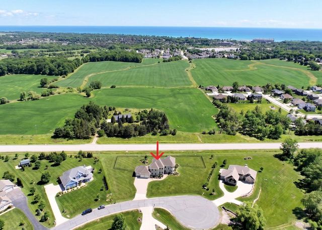 3268 Bay Hill ROAD, Port Washington, WI 53074