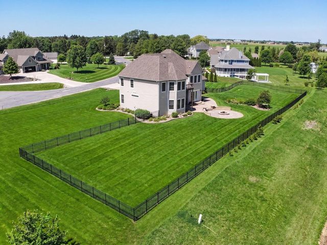 3268 Bay Hill ROAD, Port Washington, WI 53074