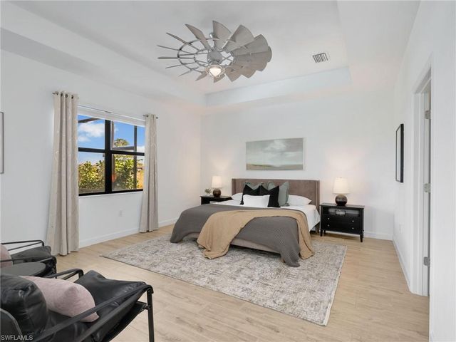 18320 Ridgeline DR, Estero, FL 33928