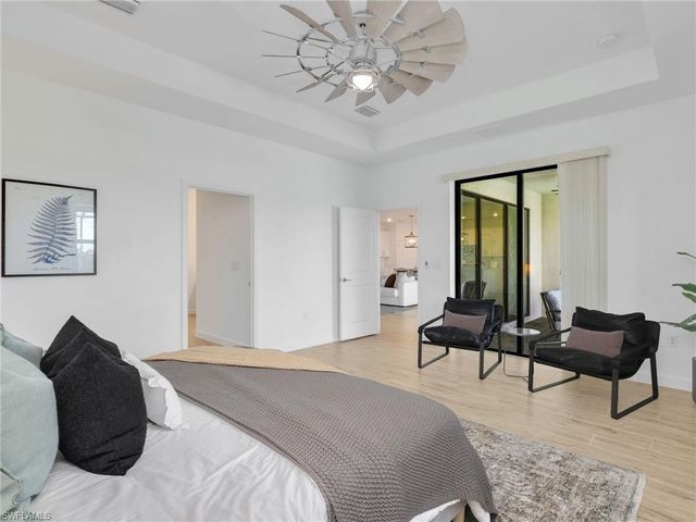 18320 Ridgeline DR, Estero, FL 33928