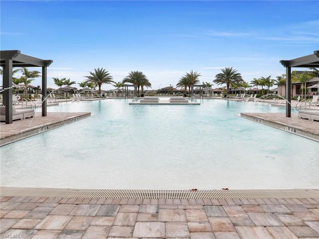 18320 Ridgeline DR, Estero, FL 33928