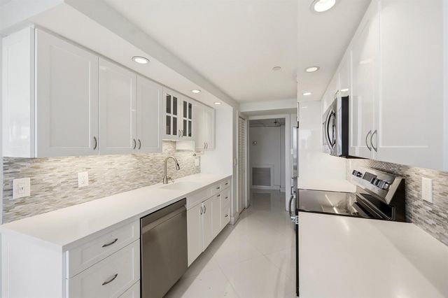 3400 S Ocean Boulevard 2fii, Palm Beach, FL 33480