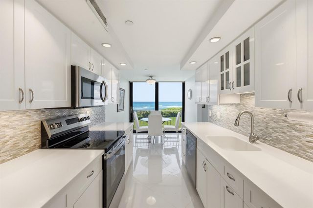 3400 S Ocean Boulevard 2fii, Palm Beach, FL 33480