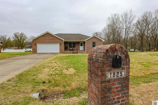 1825 Creekview Cv, Paducah, KY 42003