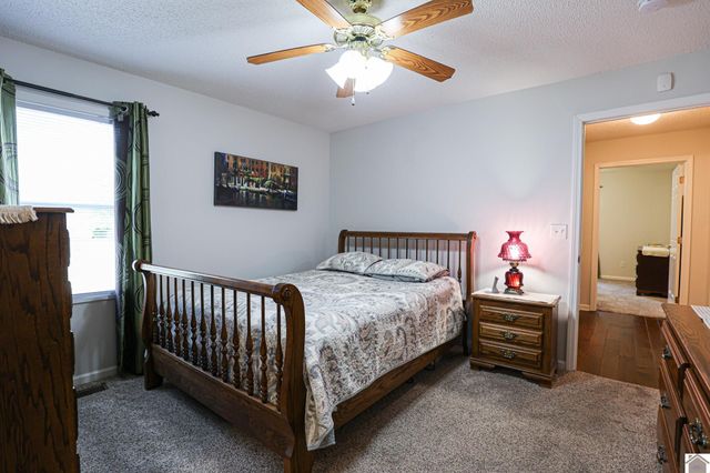 1825 Creekview Cv, Paducah, KY 42003