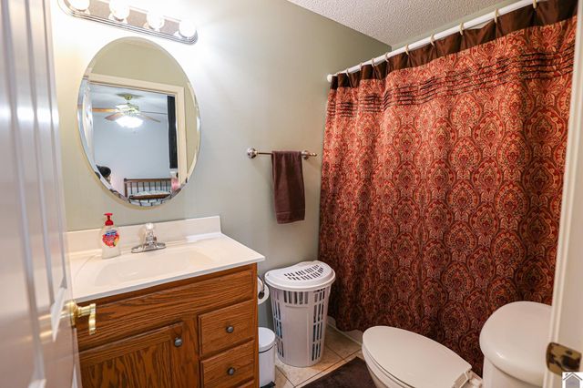 1825 Creekview Cv, Paducah, KY 42003