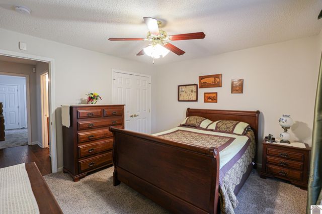 1825 Creekview Cv, Paducah, KY 42003