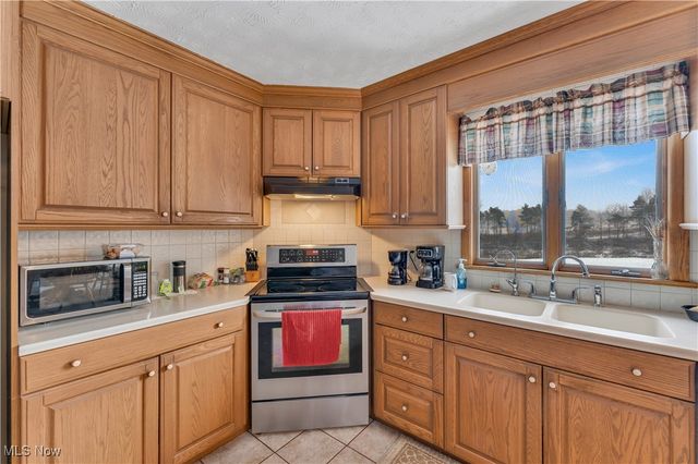 7295 Cool Road, Canfield, OH 44406