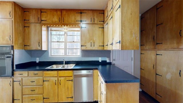 506 Clay Street, Bryan, TX 77801