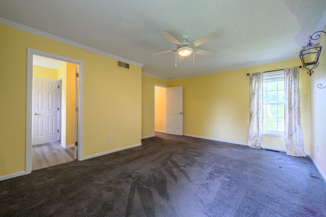 1370 NW 72nd Avenue, Ankeny, IA 50023