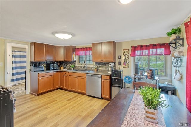 8355 Tuttle Road, Cicero, NY 13030