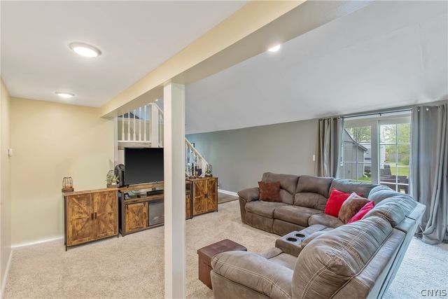 8355 Tuttle Road, Cicero, NY 13030