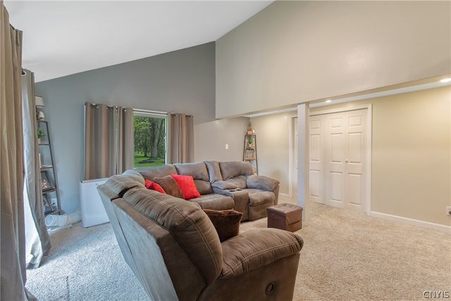 8355 Tuttle Road, Cicero, NY 13030