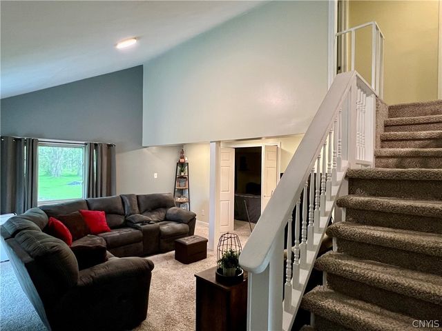 8355 Tuttle Road, Cicero, NY 13030