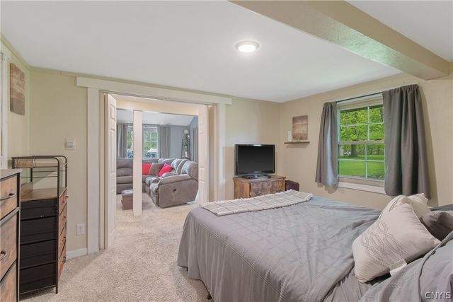 8355 Tuttle Road, Cicero, NY 13030