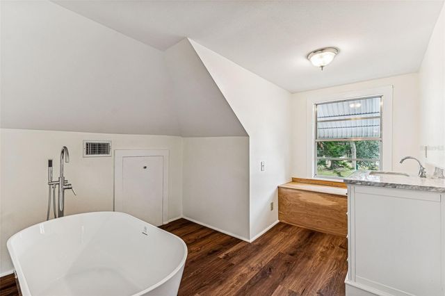 38511 7TH AVENUE, Zephyrhills, FL 33542