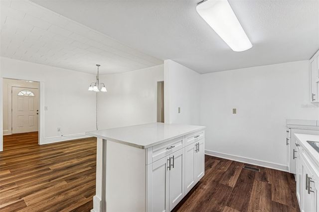 38511 7TH AVENUE, Zephyrhills, FL 33542