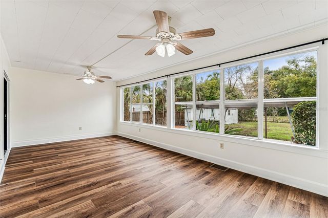 38511 7TH AVENUE, Zephyrhills, FL 33542