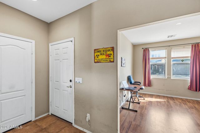 6718 W DARREL Road, Laveen, AZ 85339