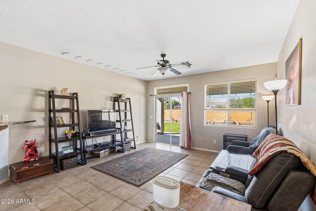 6718 W DARREL Road, Laveen, AZ 85339