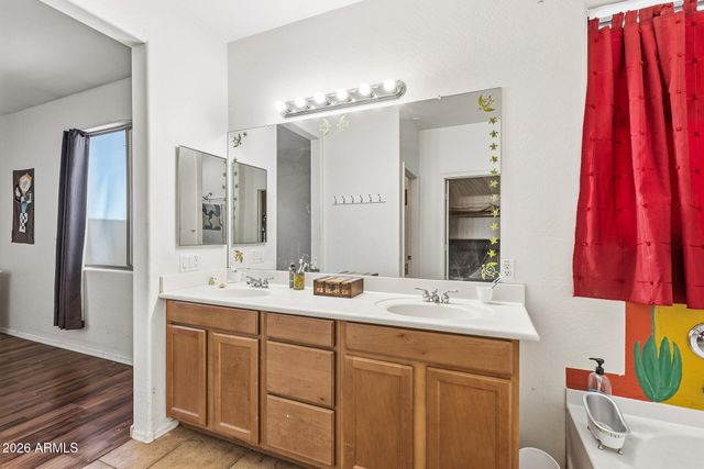 6718 W DARREL Road, Laveen, AZ 85339