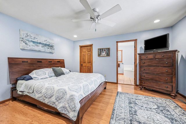 425 E Sternberg Road, Norton Shores City, MI 49441