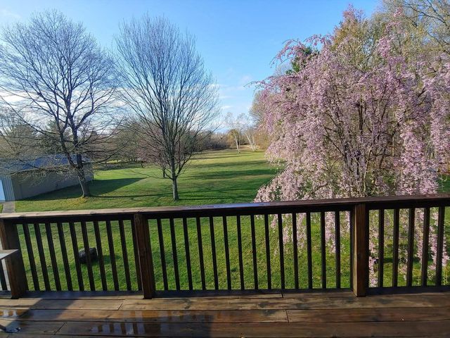 425 E Sternberg Road, Norton Shores City, MI 49441