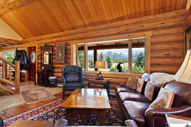 182 Moondance Trail, Bigfork, MT 59911