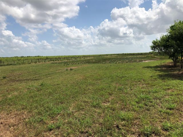 00 Cr-595, Angleton, TX 77515