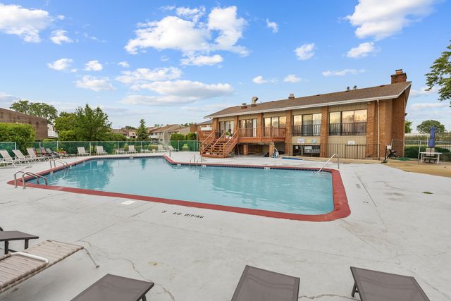 3100 Bayside Drive 3, Palatine, IL 60074