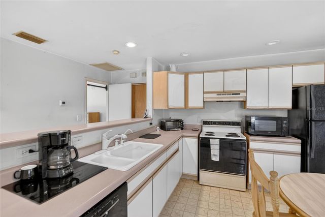 5418 6TH AVENUE S, St Petersburg, FL 33707