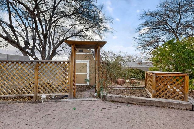 3705 Tracy Street NE, Albuquerque, NM 87111