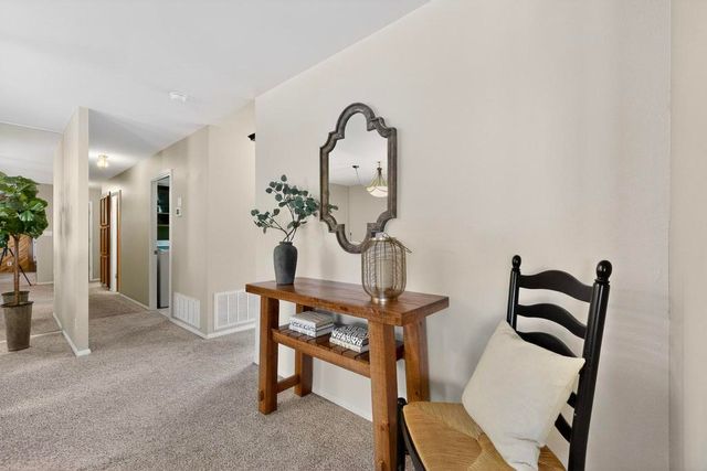 3705 Tracy Street NE, Albuquerque, NM 87111