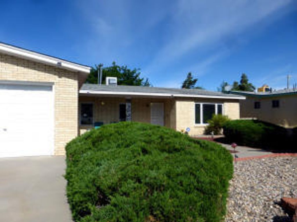 3705 Tracy Street NE, Albuquerque, NM 87111
