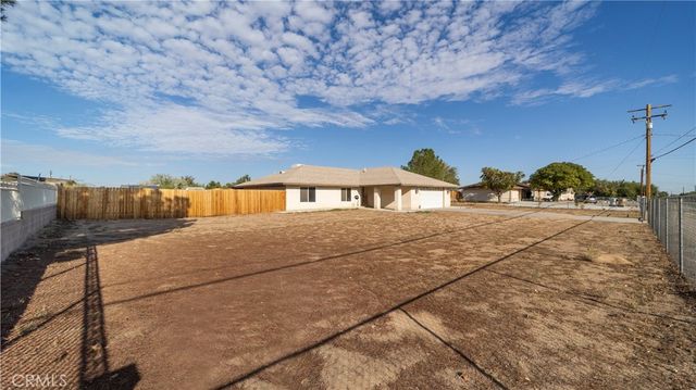 8530 11th, Hesperia, CA 92345