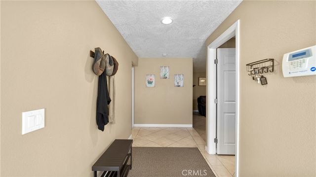 8530 11th, Hesperia, CA 92345