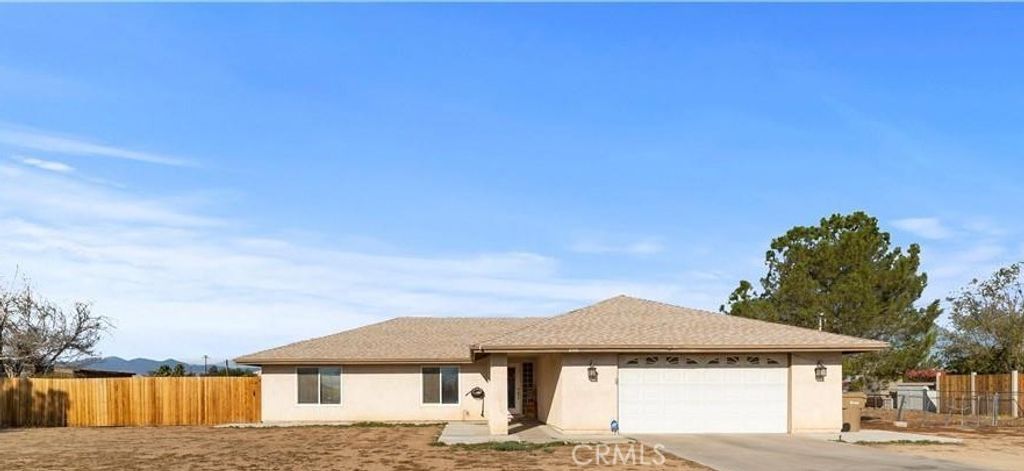 8530 11th, Hesperia, CA 92345